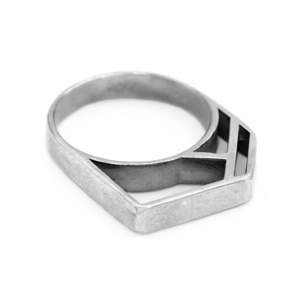 KNIGHT geometric structural silver ring